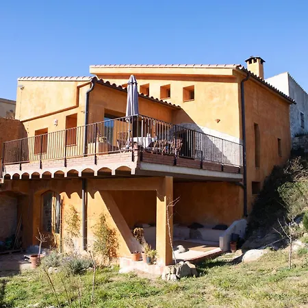 Casa Artistica I Acollidora A *